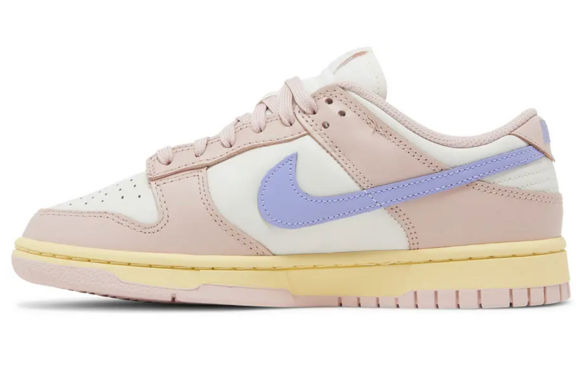 Nike Wmns Dunk Low “Pink Oxford”