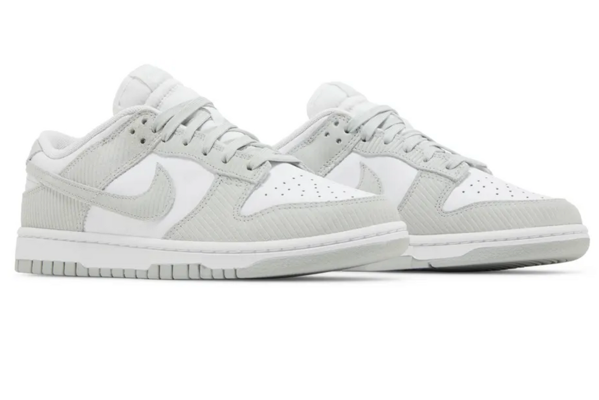 Nike Wmns Dunk Low “Light Silver Corduroy”